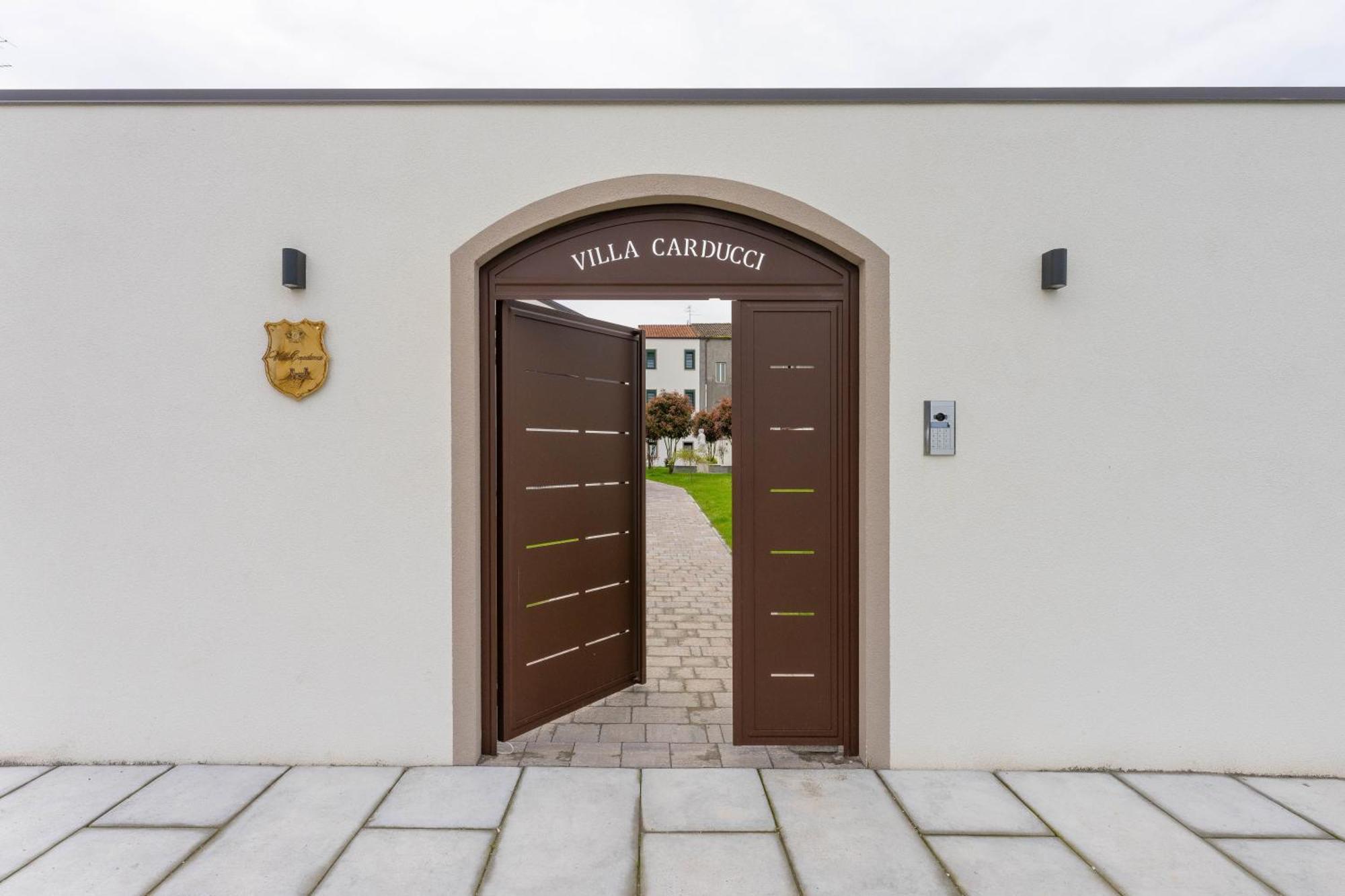 كوماكيو Villa Carducci المظهر الخارجي الصورة